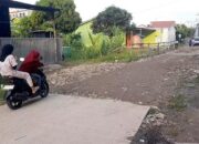 Pengecoran Jl. Platina VII D Sisakan Jalan Yang Rusak