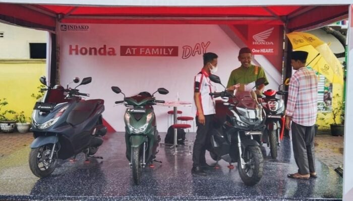 Honda AT Famly Day Sambangi Masjid