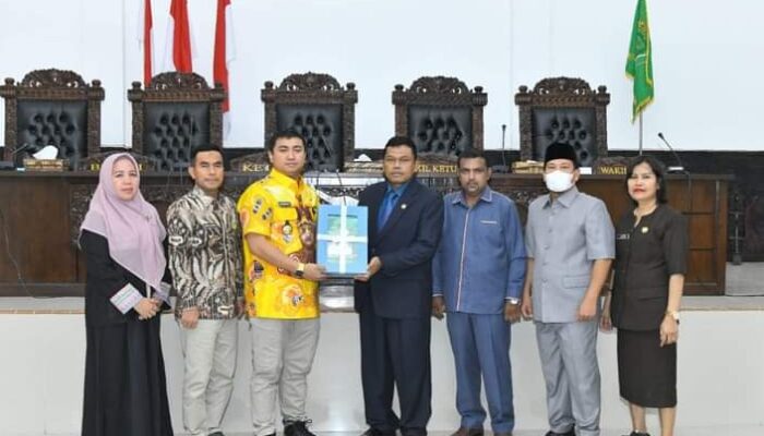Bupati Labura Sampaikan Nota Pengantar LKPJ Tahun 2022