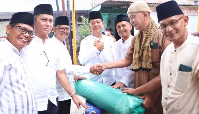 Bupati Radiapoh Janji Perbaiki Ruas Jalan Nagori Pamatang Simalungun