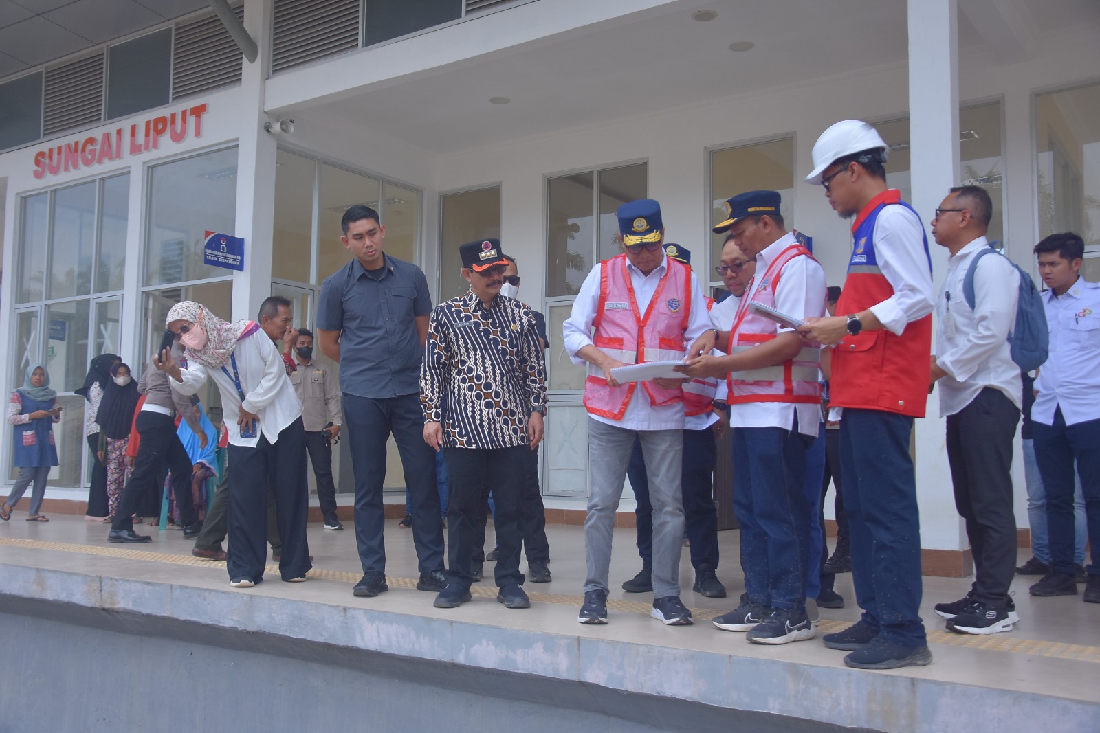 Menhub Monitoring Pembangunan Jalur Kereta Api Sumut-Aceh