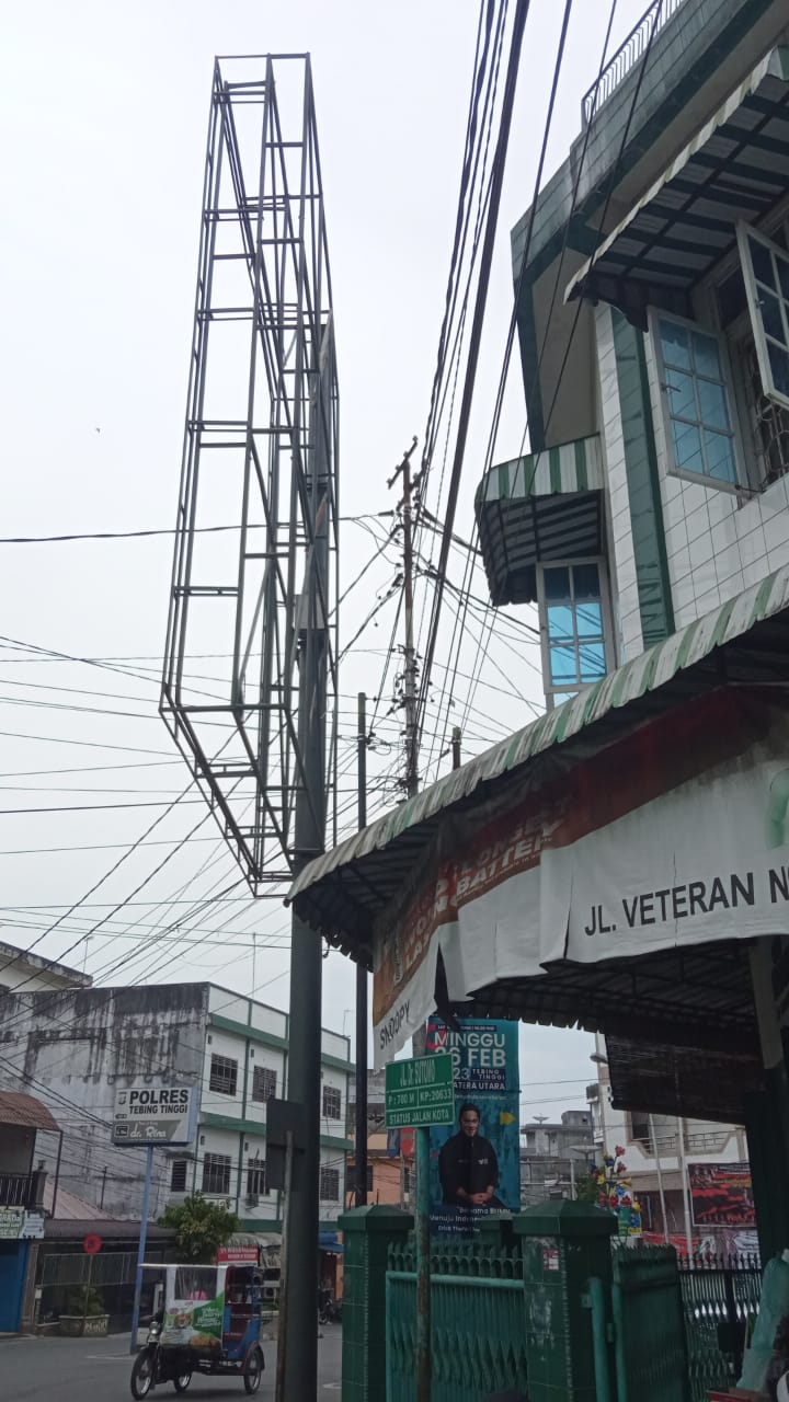 Izin Papan Reklame Di Jl Sutomo Tebingtinggi Diduga Palsu