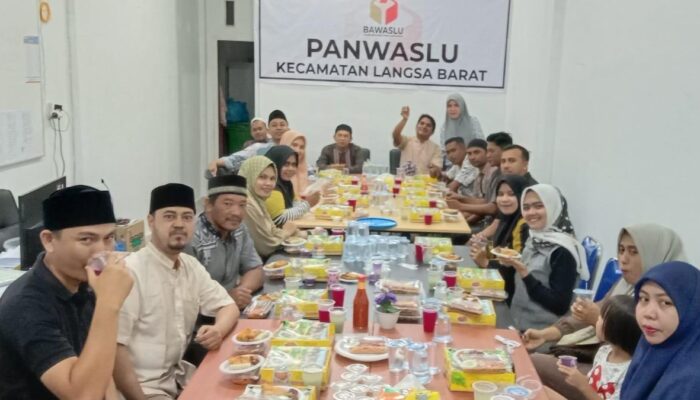 Panwaslucam Langsa Barat Bukber Dengan PKD