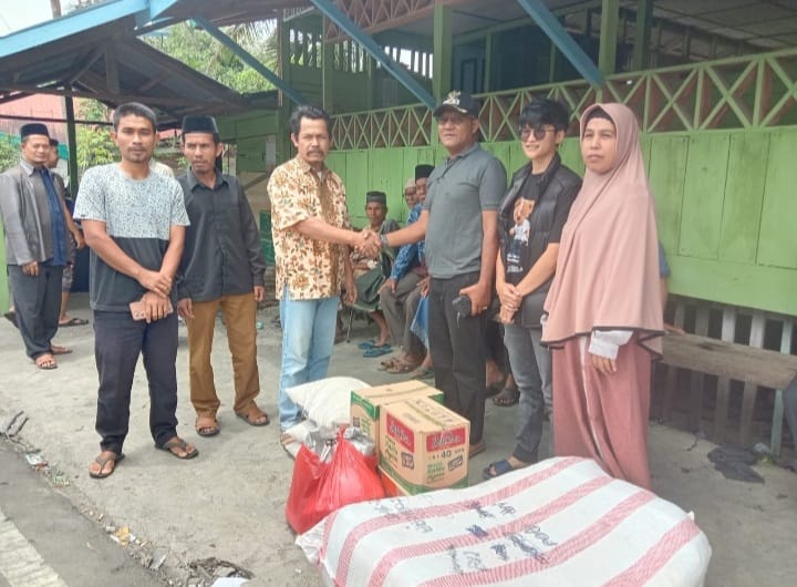 Pengurus Partai Buruh Bantu Korban Kebakaran Di Gayo Lues