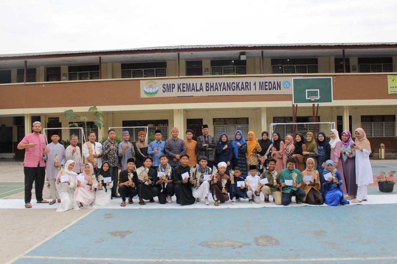 Beri Bekal Agama, SMP Bhayangkari 1 Medan Gelar Pesantren Kilat