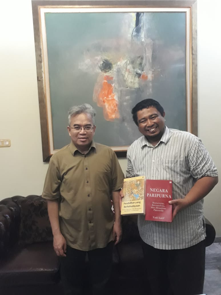 Pendiri RUMAN Aceh Bukber Cendikiawan Nasional Yudi Latif