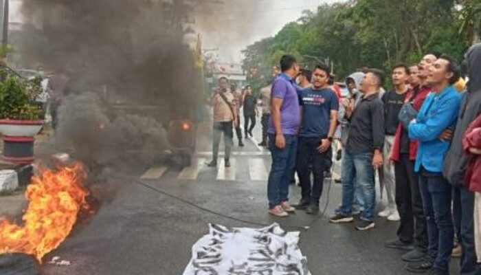 Mahasiswa Dan Pemuda P.Siantar Aksi Jilid II Tolak UU Ciptaker