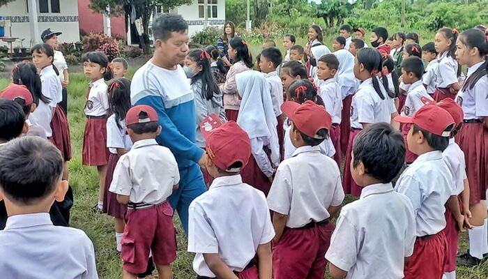 Bupati Simalungun Kunjungi SD 2 Tiga Runggu