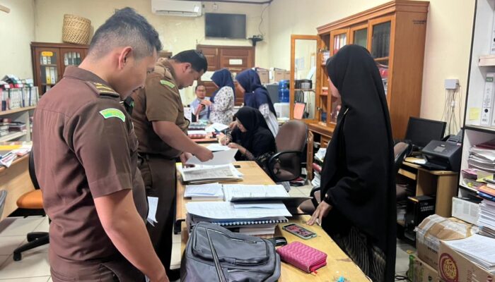 Usut Dugaan Korupsi RS Arun, Jaksa Geledah Kantor Wali Kota Dan PT PL