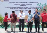 DPM Serahkan 800 Bibit Tanaman Produktif Untuk Masyarakat Silima Pungga-Pungga