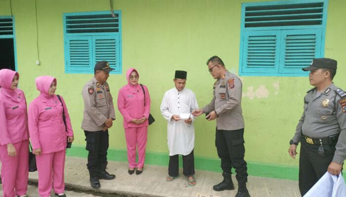 Polsek Dan Bhayangkari P.Brandan Bantu Panti Asuhan Darul Yatama