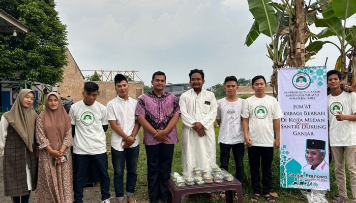 SDG Sumut Bagikan Makanan Dan Takjil Untuk Masyarakat Yang Berpuasa Di Kota Medan