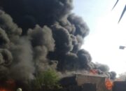 Gudang Diduga Oli Bekas Terbakar Di Deliserdang