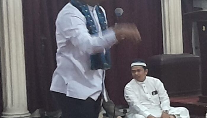 Umat Islam Diajak Hidupkan Al Quran Dalam Keluarga