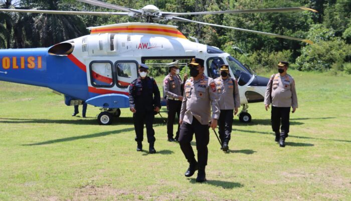 Kapolda Sumut Cek Situasi Lalin Perbatasan Sumut-Sumbar