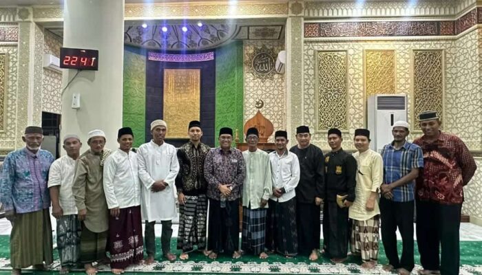 Tgk.H. Musannif: Hindari Bersedekah Karena Kepentingan