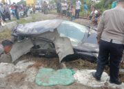 KA Putri Deli Tabrak Minibus Di Perlintasan Tanpa Palang