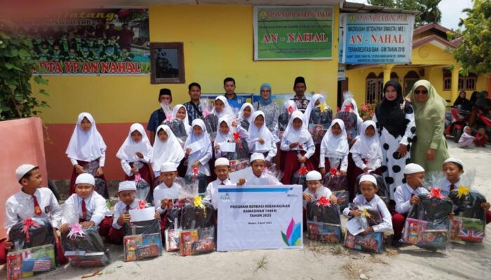 Berkah Ramadan, PLN Bantu Pendidikan Di Sekitar Proyek TL 150 kV Perbaungan-Kualanamu