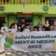 SEKJEN Mentai Medan Hawari Afif dan jajaran pengurus berfoto bersama pengelola dan anak yatim piatu pada kegiatan Safari Ramadhan di Panti Asuhan Putra MPS Muhammadiyah Cabang Medan Jalan Amaliun Gg Umanat No 5 Medan. Waspada/Aditya