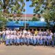 KEPALA SMKN 14 Medan Suprianto bersama guru dan siswa lulus SNBP tahun 2023. Waspada/ist
