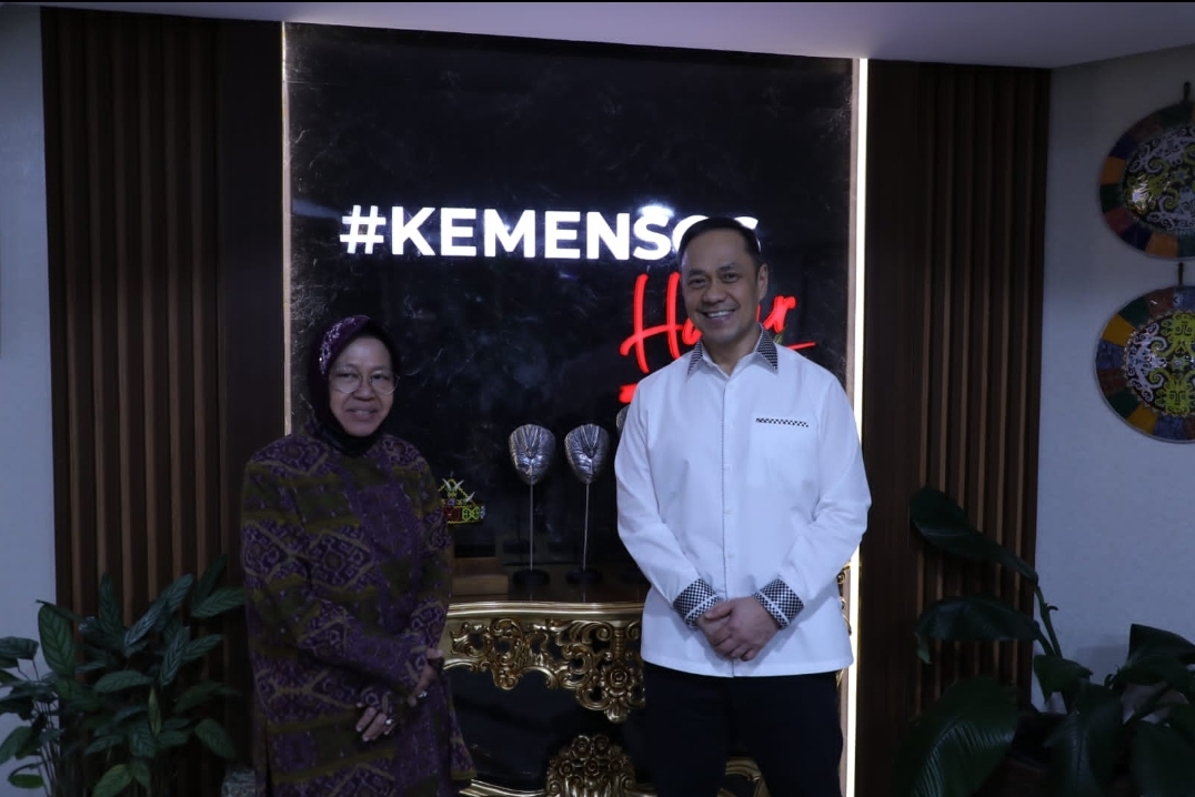 Implementasikan Nilai BerAKHLAK Kolaboratif, Kemensos Raih Penghargaan TOP 10 Kementerian