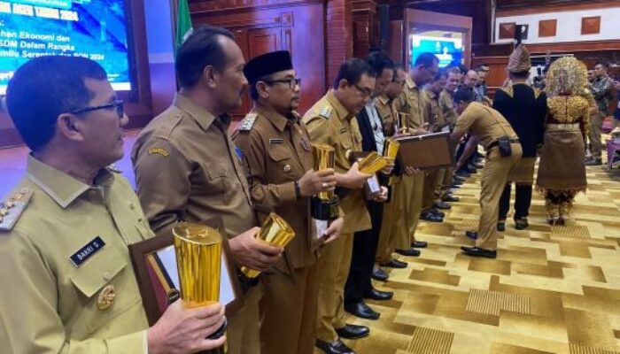 Pemko Langsa Raih Kota Terbaik III Prof. A. Madjid Ibrahim