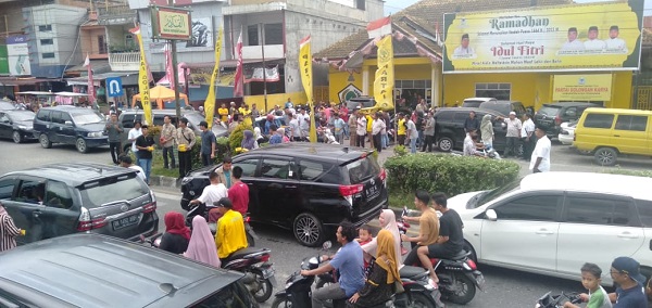 Golkar Agara Bagikan Takjil Jelang Buka Puasa