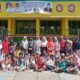 Peserta Pesantren Kilat SD Negeri 200103 foto bersama dengan Kepala SDN 200103, Guru dan mentor pesantren kilat.Waspada/ist.