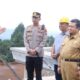KAPOLDA Sumut, Irjen Pol Drs RZ Panca Putera Simanjuntak, MSi, mendadak turun ke Sipirok menjelang hari raya Idul Fhitri 1444 H untuk meninjau progres pembangunan Markas Komando (Mako) Polres Tapanuli Selatan (Tapsel) di Desa Kilang Papan, Sipirok. Waspada/ist