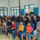 Camat Rantobaek Sopian, SAg mewakili Bupati Madina dan Wabup, menyerahkan bantuan tali asih Penkab kepada 213 anak yatim. Waspada/Ist