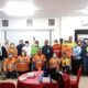 Kepala BPJamsostek Cabang Padang Sidempuan, Dr. Sanco Simanullang, ST, MT, IPM, ASEAN Eng (tengah) foto bersama dengan Peserta Sosialisasi Manfaat Jamsostek di PT AR Tanggal 10 April 2023.Waspada/ist