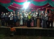 Camat Teluk Serahkan Hadiah Juara MTQ VIII Babussalam