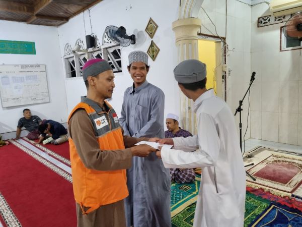 Merajut Silaturahmi Dengan Buka Puasa Bersama Di Meunasah Al Furqan Merajut Silaturahmi Dengan Buka Puasa Bersama Di Meunasah Al Furqan