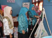 Desa Hutabaringin Dievaluasi Kategori Posyandu