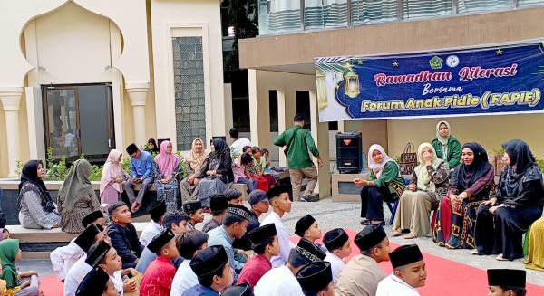 DP3AKB Pidie Gelar Ramadhan Literasi Dan Bagi Takjil DP3AKB Pidie Gelar Ramadhan Literasi Dan Bagi Takjil