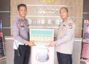 Polres Sergai Bagi 450 Bingkisan Lebaran