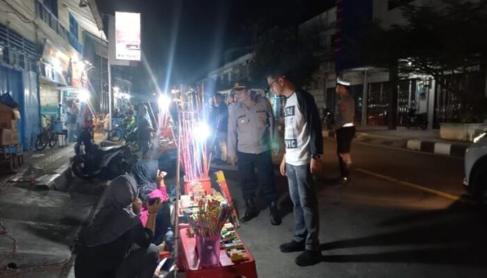 Polres Sabang Sita Sejumlah Petasan Dan Kembang Api