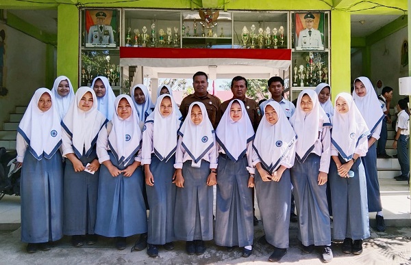 23 siswa/siswi SMA negeri 1 Barumun Kabupaten Padanglawas berhasil lulus jalur prestasi ke sejumlah politeknik kesehatan Kemenkes.(Waspada/Idaham Butar Butar/B)