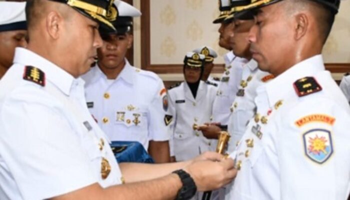 Dua Jabatan Komandan KRI Jajaran Satrol Lantamal I Diserahterimakan