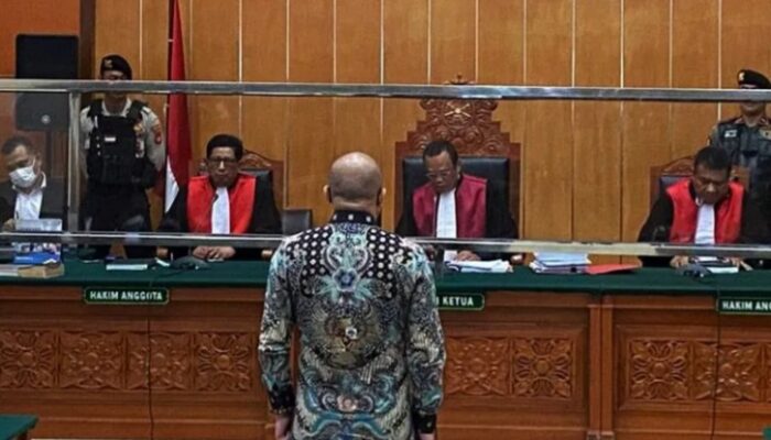 Divonis Seumur Hidup, Teddy Minahasa Banding