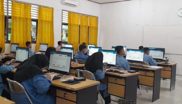 Pesantren Darul Mursyid Ikuti Heat Round Internasional Jenjang SMP HKIMO 2023