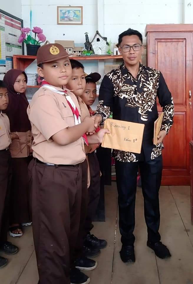 Mencari Bukti Permulaan Seleksi P3K Di Madina