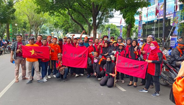 Peringati May Day, Buruh Desak Cabut UU Ciptaker