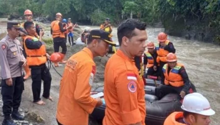 Bocah 6 Tahun Hilang Saat Banjir Di Sidempuan