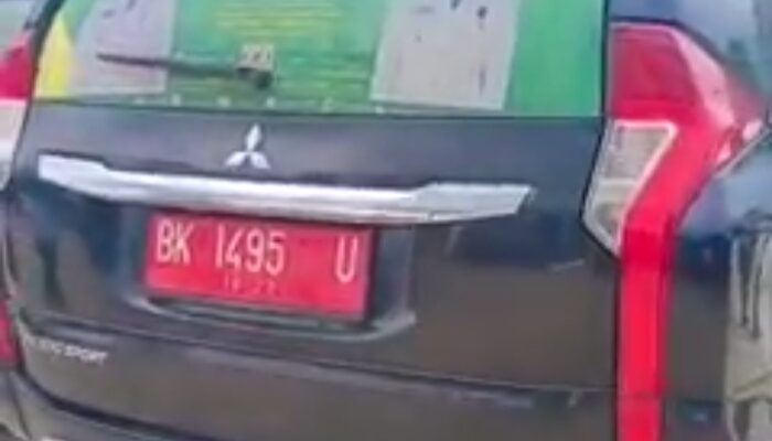 Viral..!! Video Mobnas Oknum Pejabat Labura Berada Di Kaldera Di Hari Libur