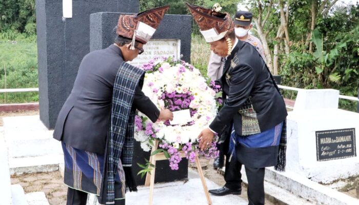 Bupati Simalungun Dan Wabup Ziarahi Makam Tuan Guru Jason Saragih