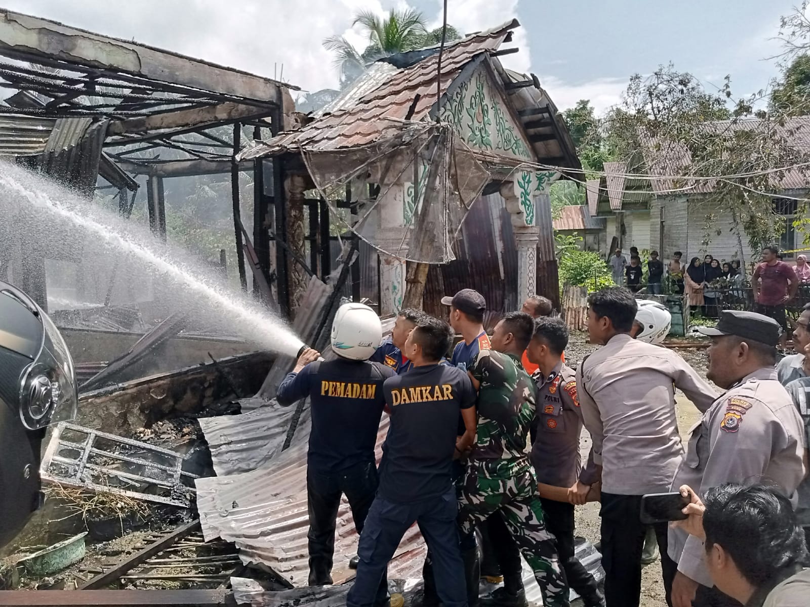 Radio DJaya FM Simeulue Galang Donasi Korban Kebakaran Ganting