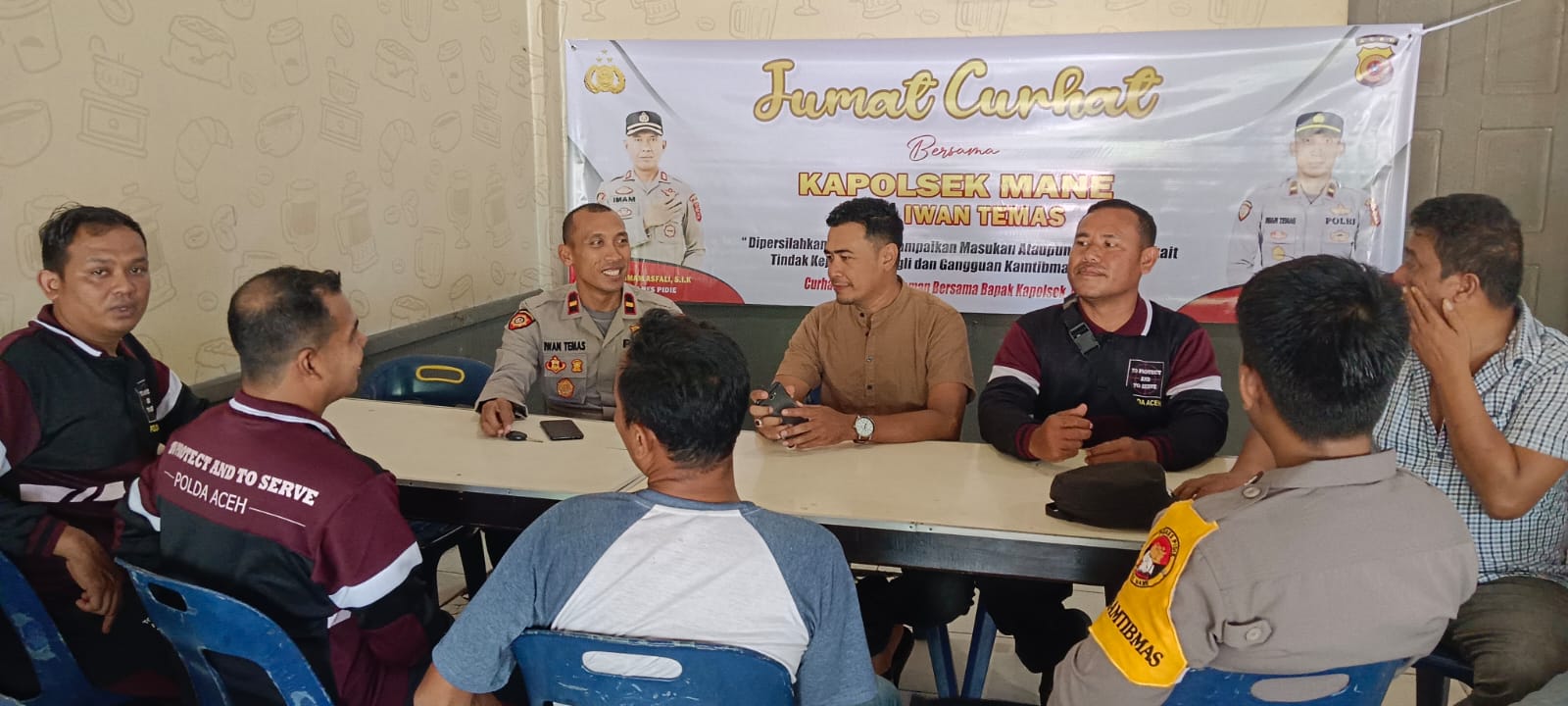 ‘Jumat Curhat’ Kapolsek Mane Dengar Keluhan Warga