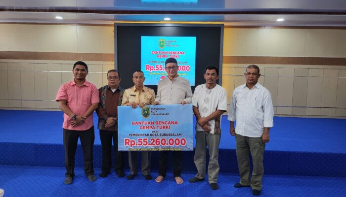Pemko Subulussalam Serahkan Bantuan Rp55 Juta Untuk Turki