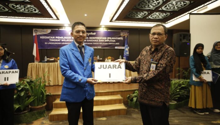 UMSU Juara Pemilihan Mahasiswa Berprestasi LLDikti Sumut 2023